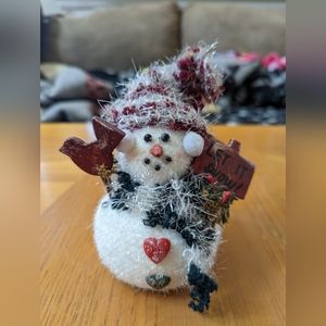 Holiday snowman decor - 5 inches tall